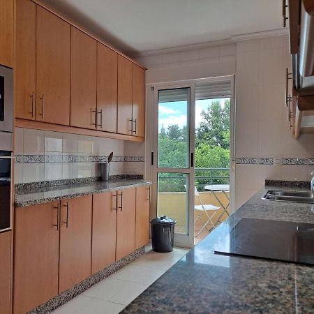 Apartamento Con Vistas, Amplio Y Luminoso Monforte De Lemos Luaran gambar
