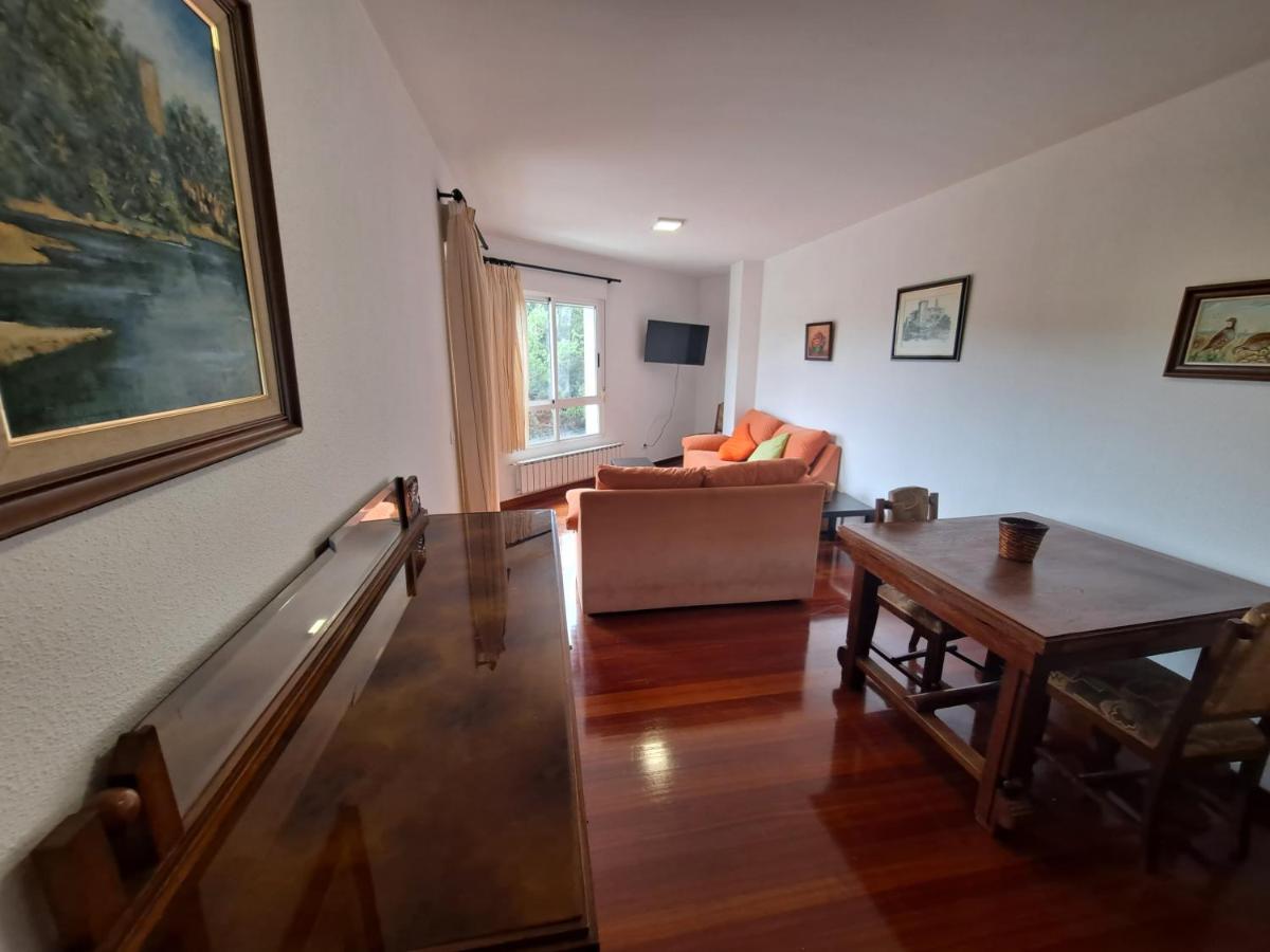Apartamento Con Vistas, Amplio Y Luminoso Monforte De Lemos Luaran gambar